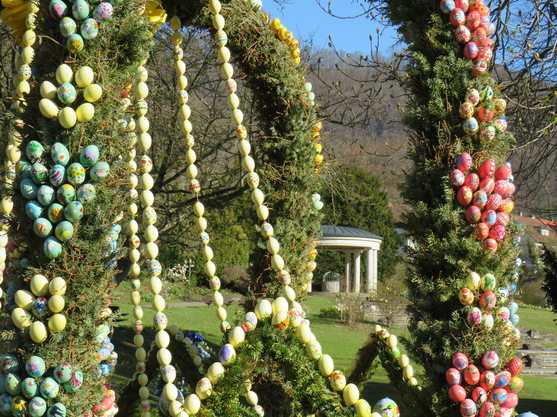 Osterbrunnen im Kurpark